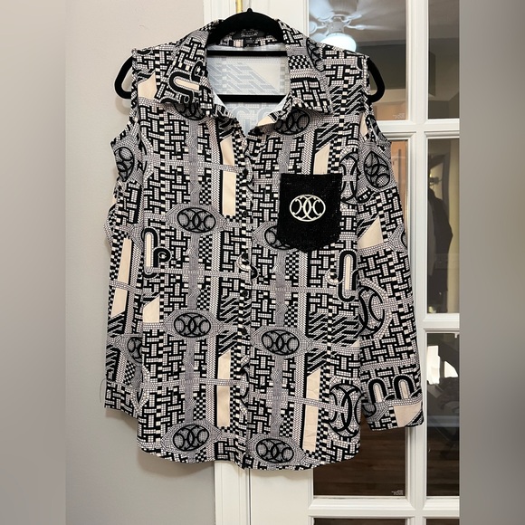 A Z I Tops - AZI New York button down cold shoulder Black and White shirt size S EUC